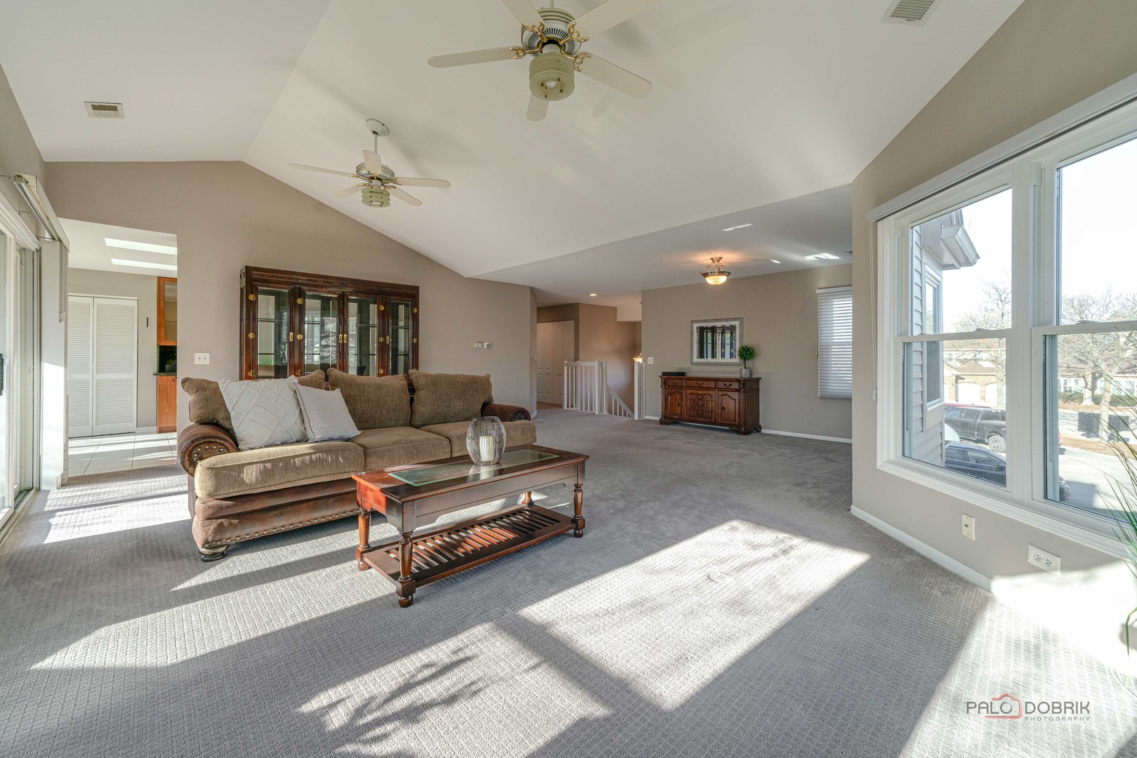 76 Willow Parkway