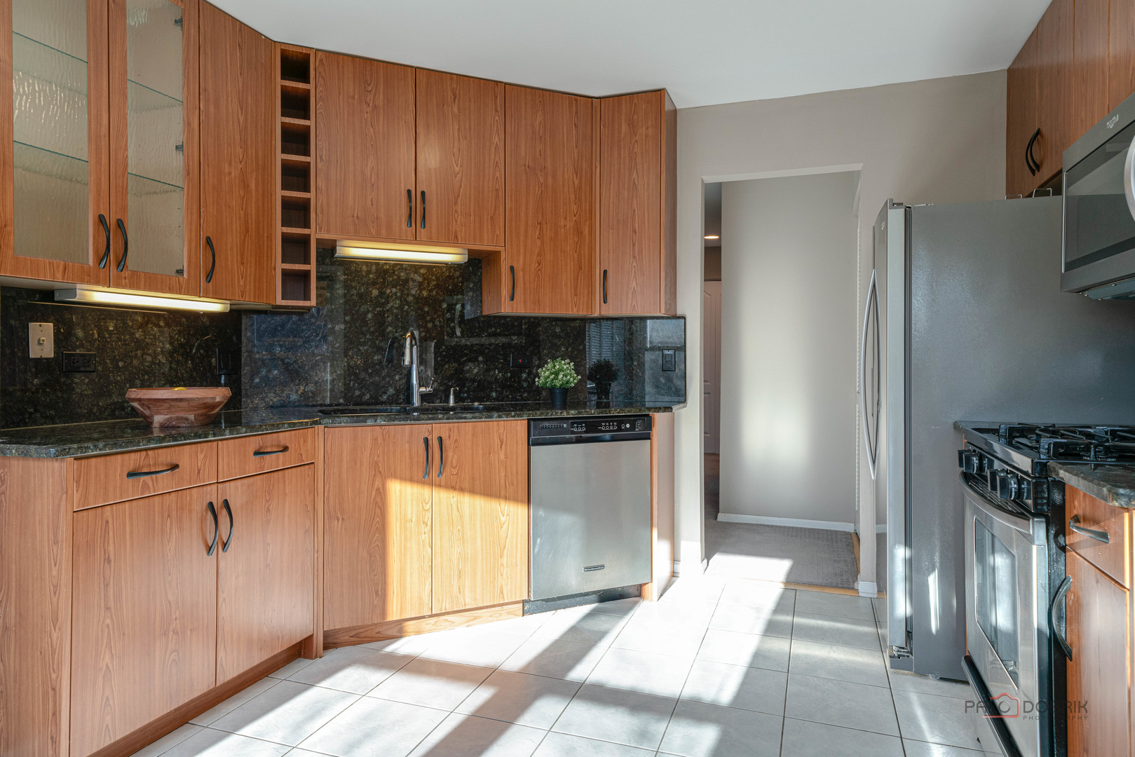 76 Willow Parkway