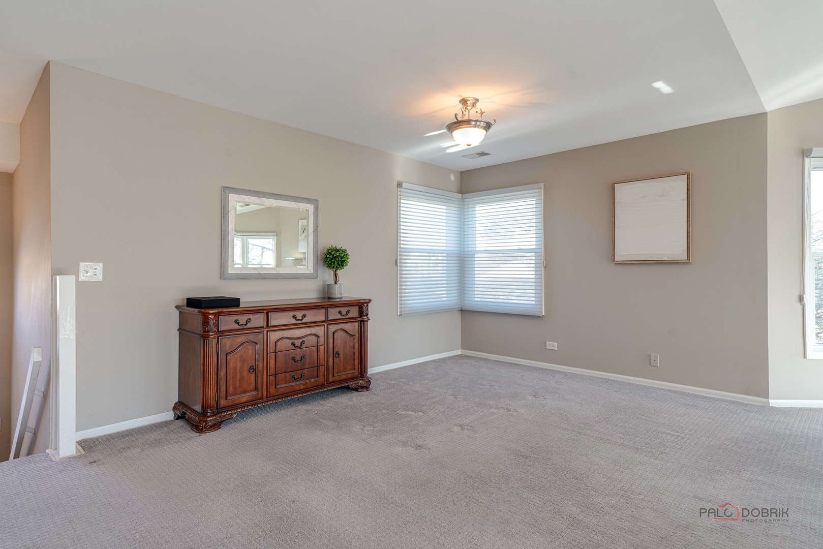 76 Willow Parkway