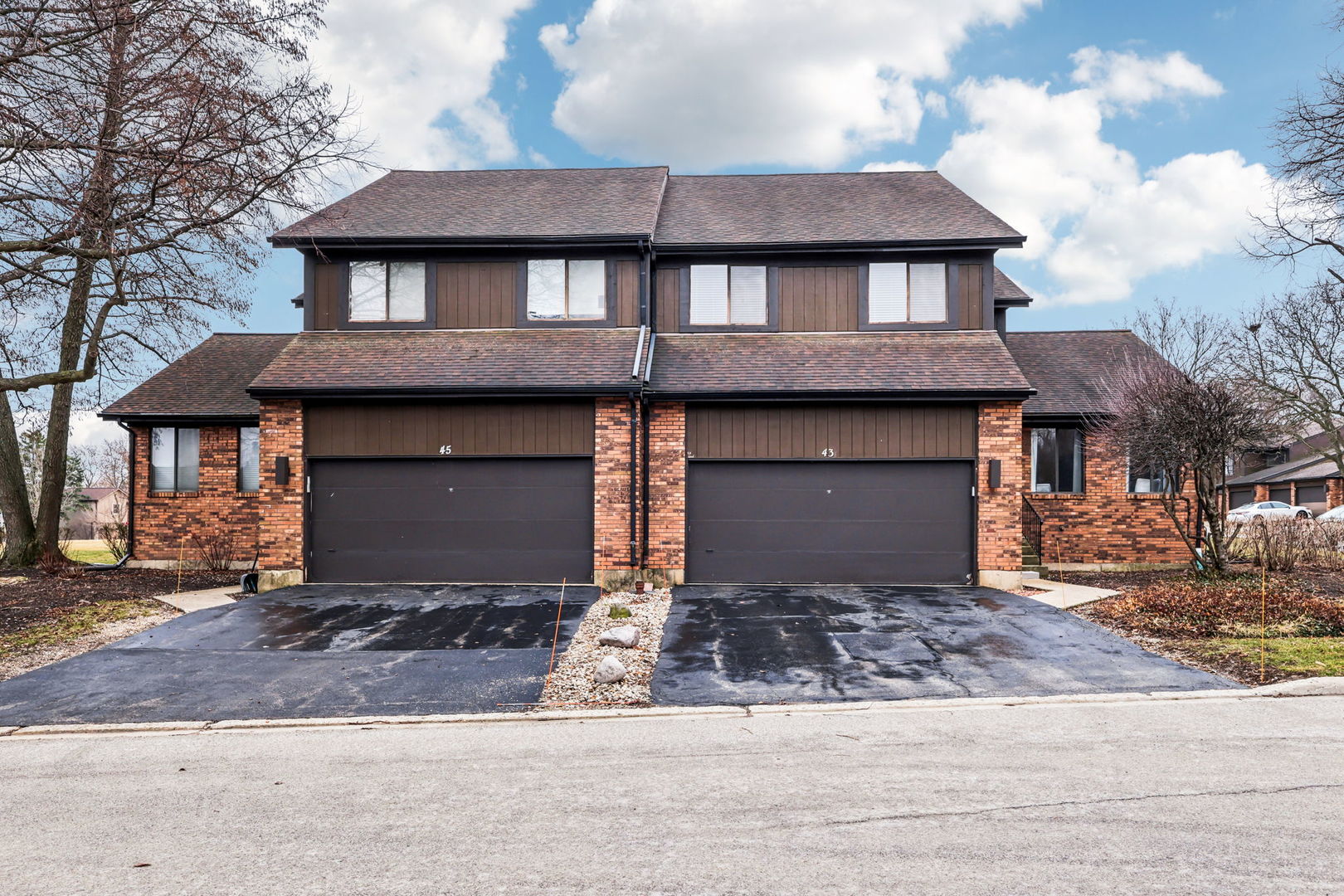 43 Creekside Circle