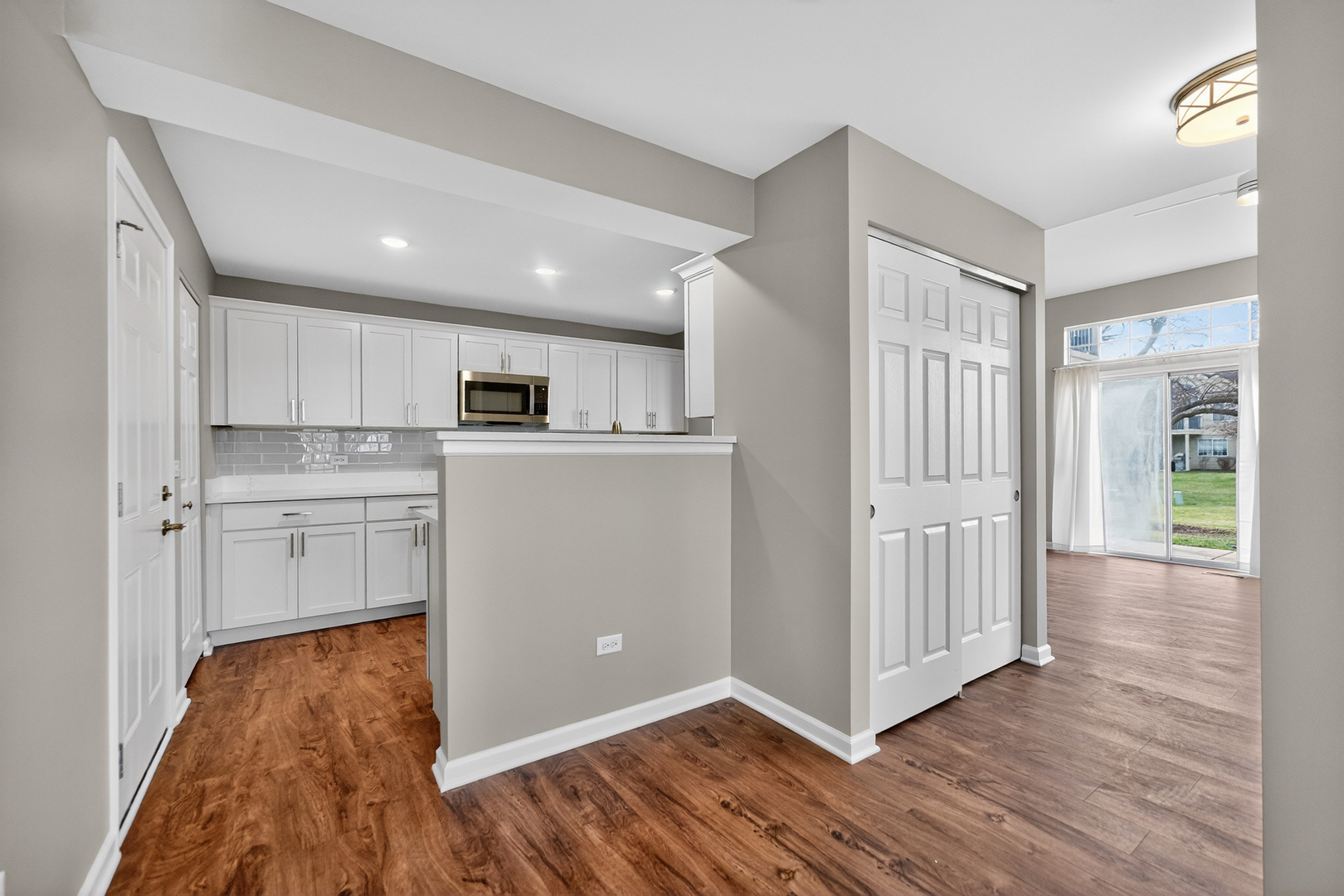 446 cromwell Circle Unit: 4