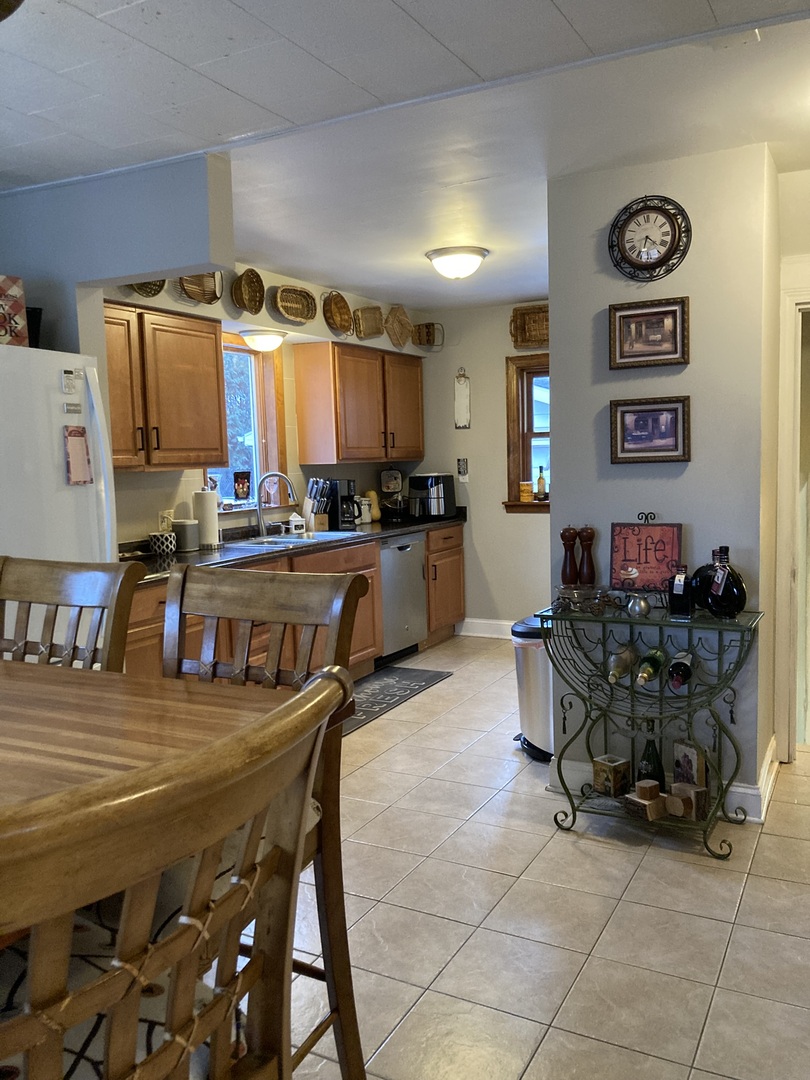 4N260 Klein Road