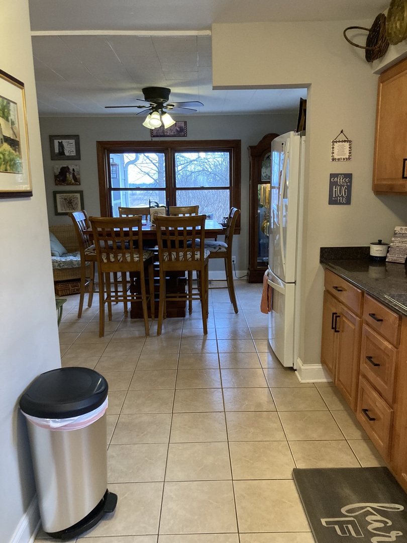 4N260 Klein Road