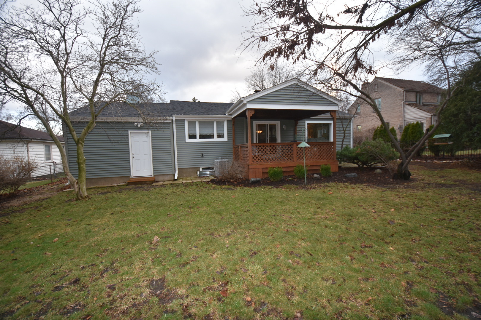 111 W Prairie Avenue