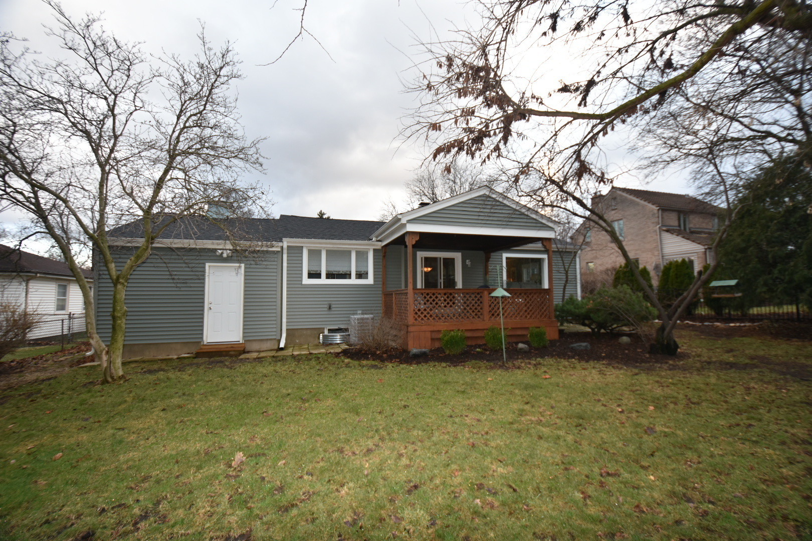 111 W Prairie Avenue