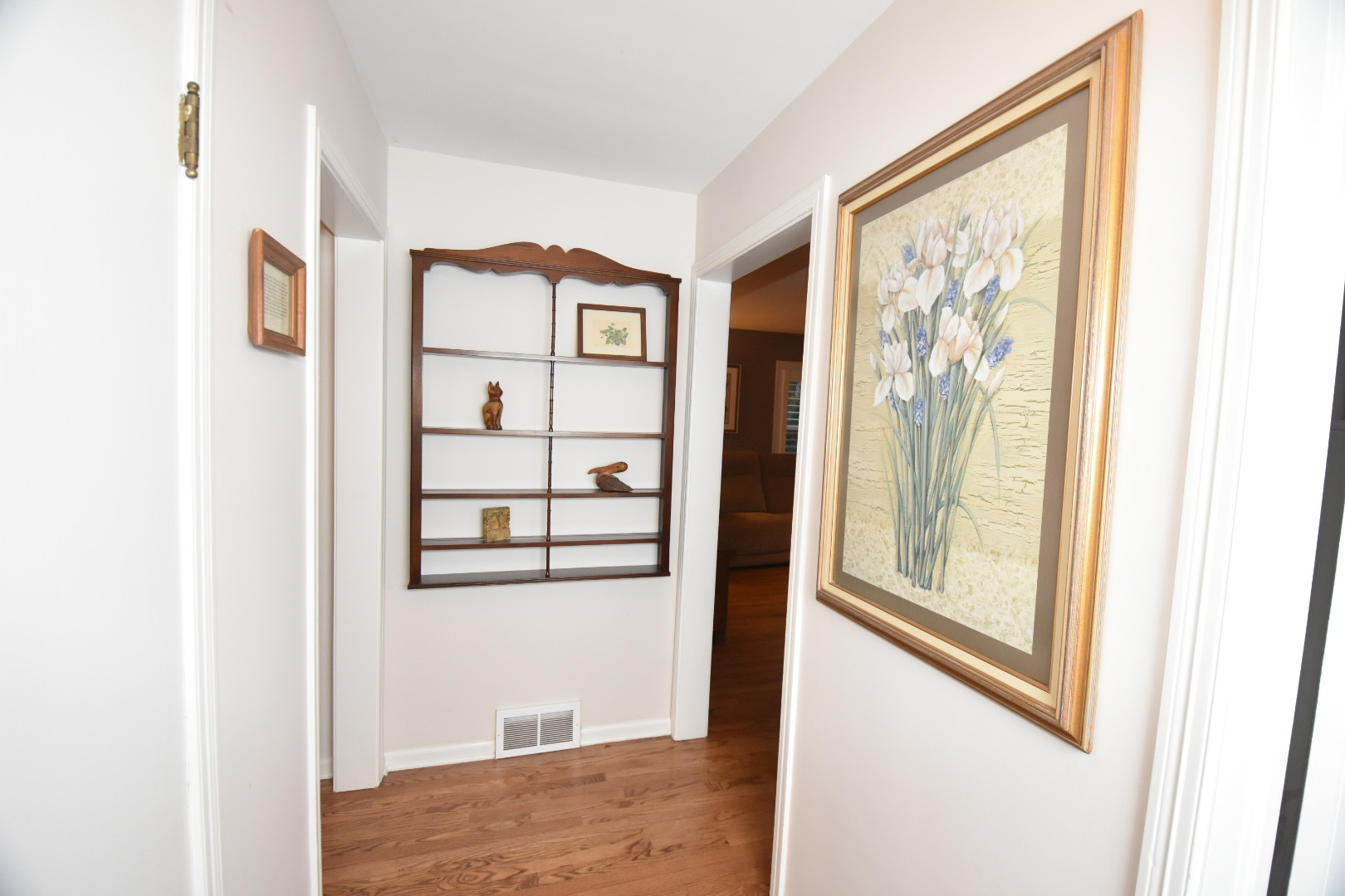 111 W Prairie Avenue