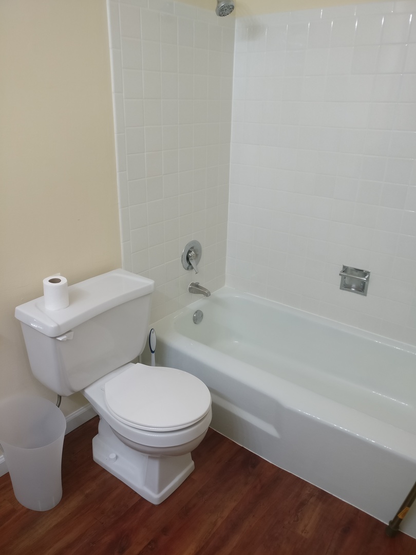 1880 Bonnie Lane Unit: 414