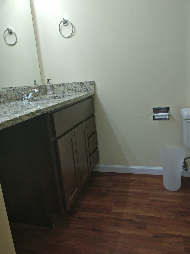 1880 Bonnie Lane Unit: 414