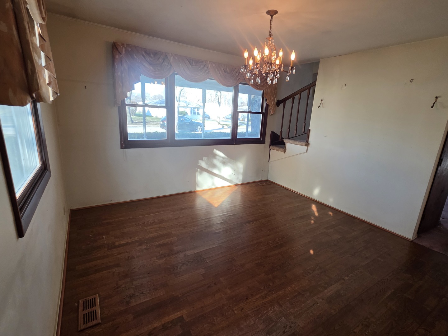 2503 George Street