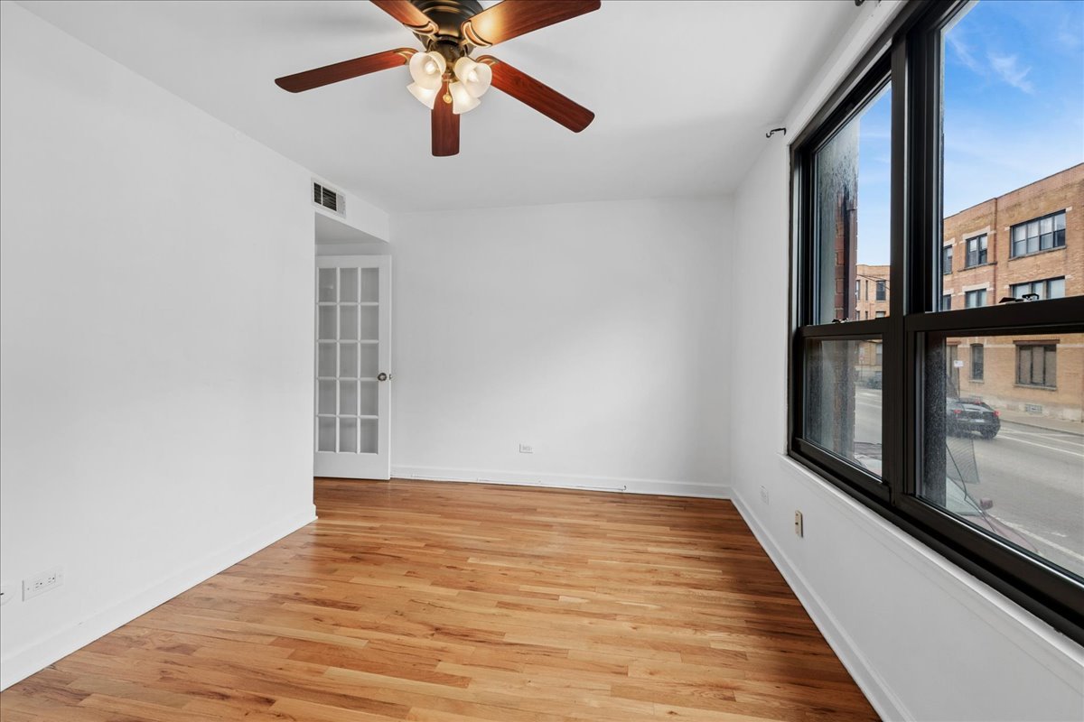 805 W Oakdale Avenue Unit: 1A