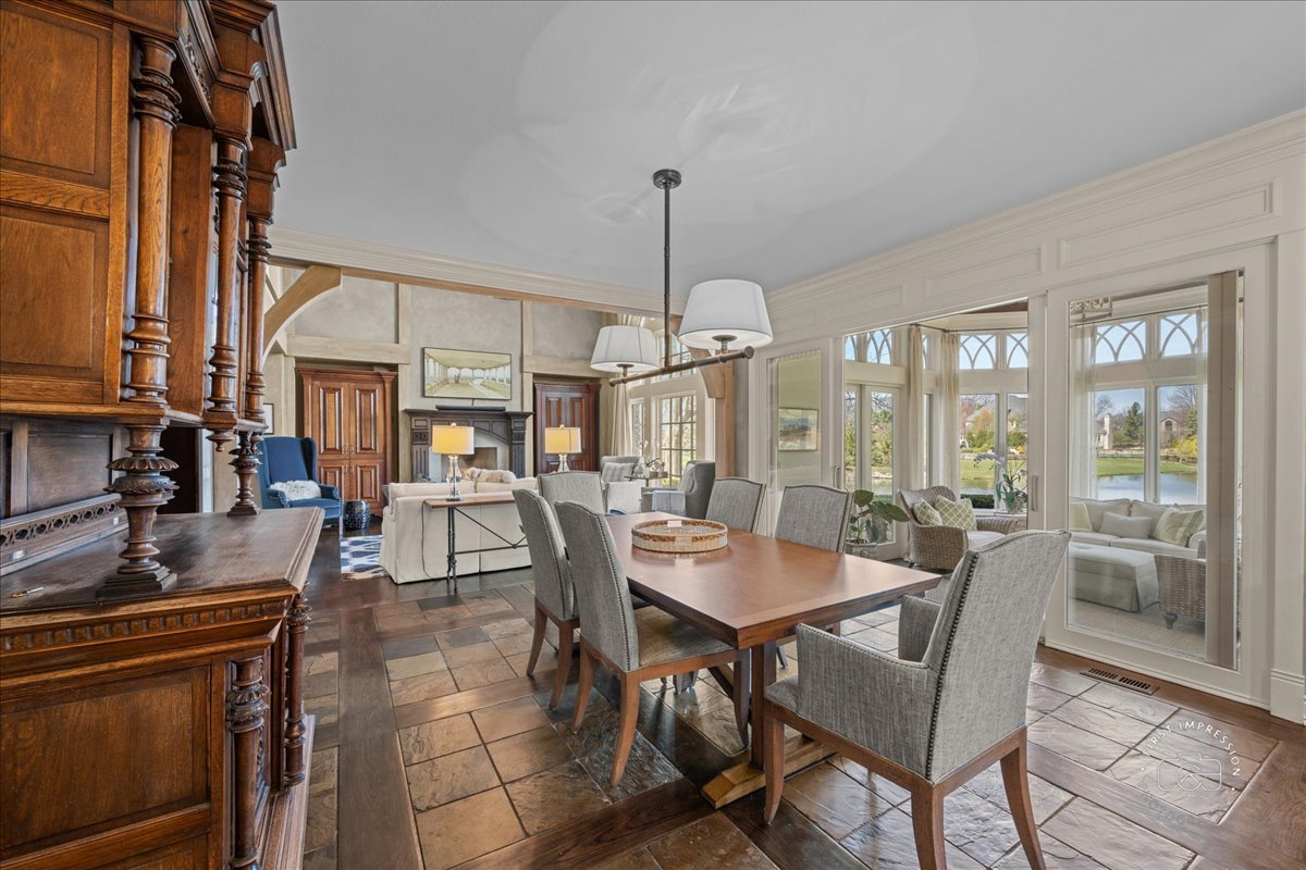 36W442 Hunters Gate Road