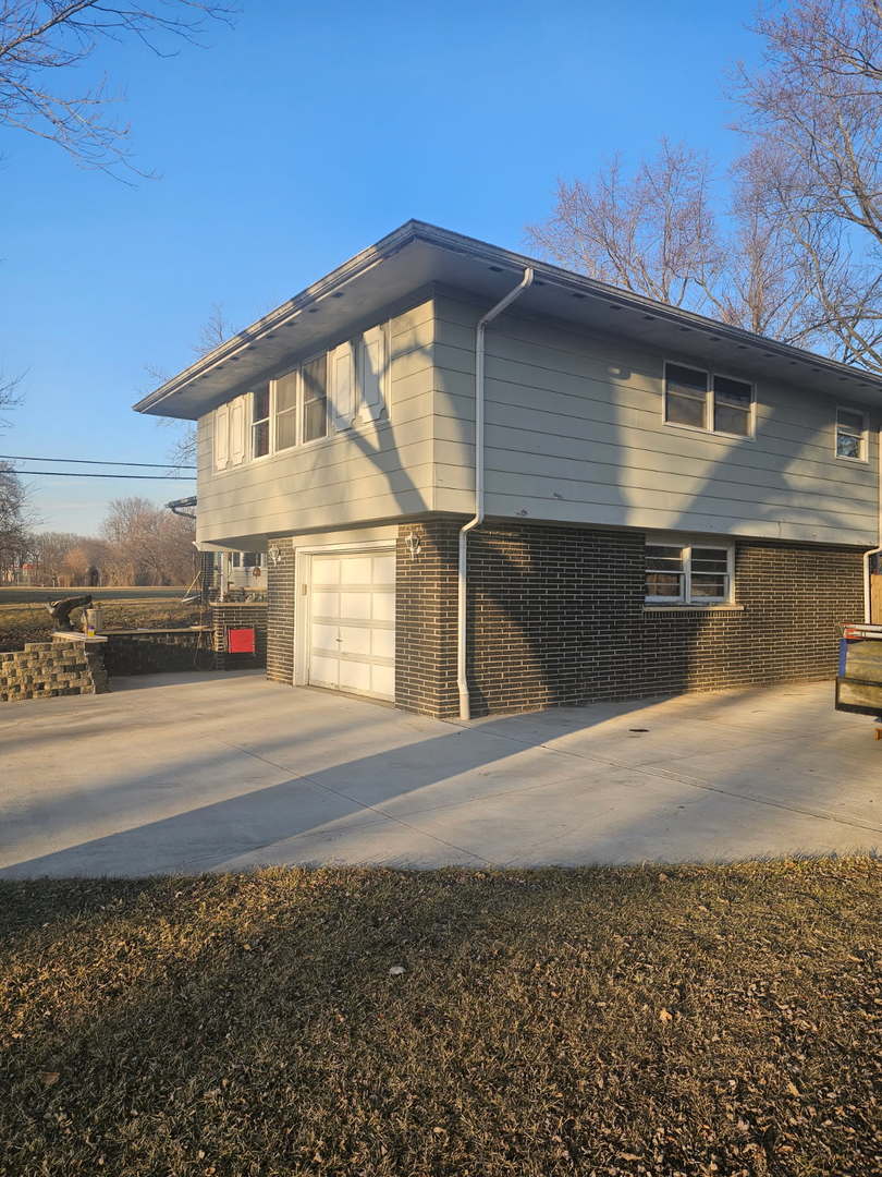 1852 Center Drive