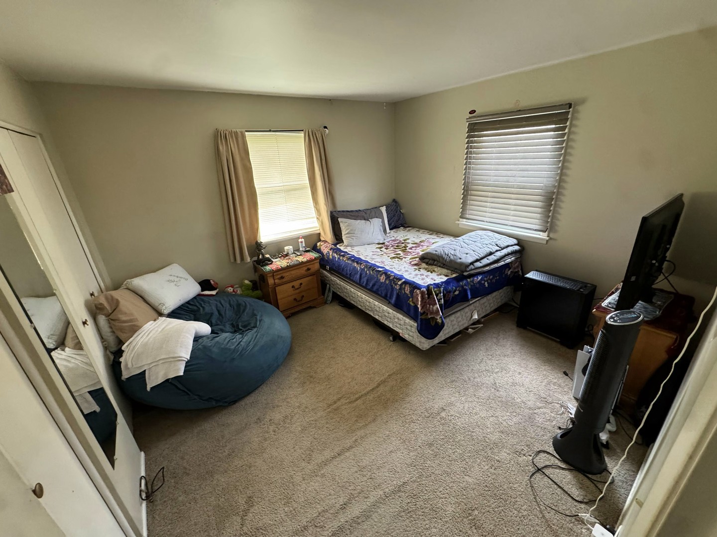 8 Greenwood Court N