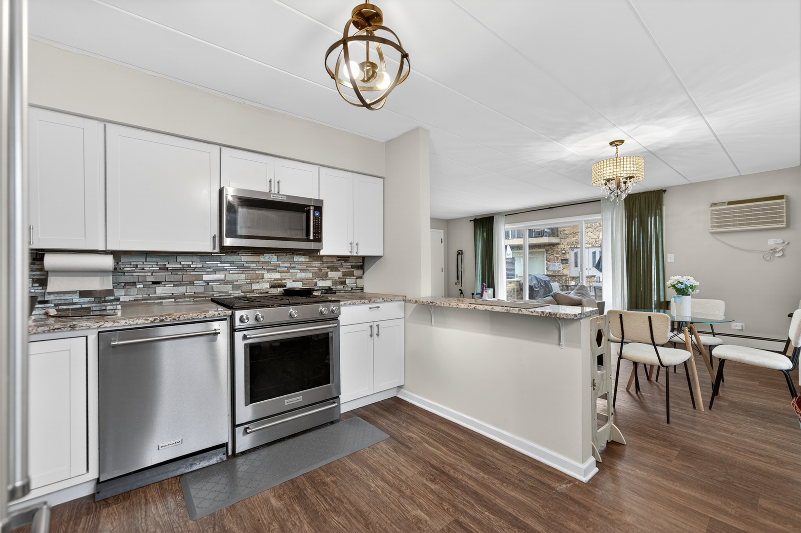 9620 S Kedvale Avenue Unit: 101