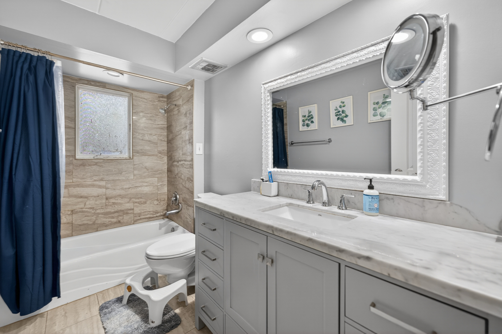 9620 S Kedvale Avenue Unit: 101