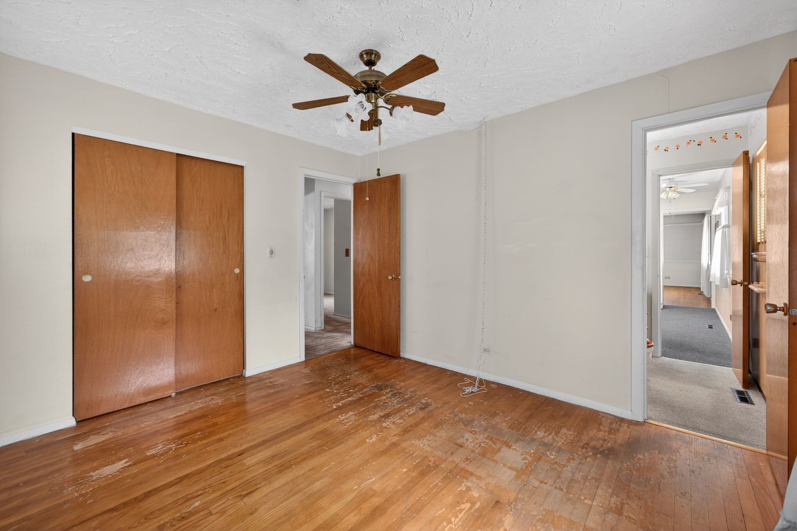 30w241 Claymore Lane