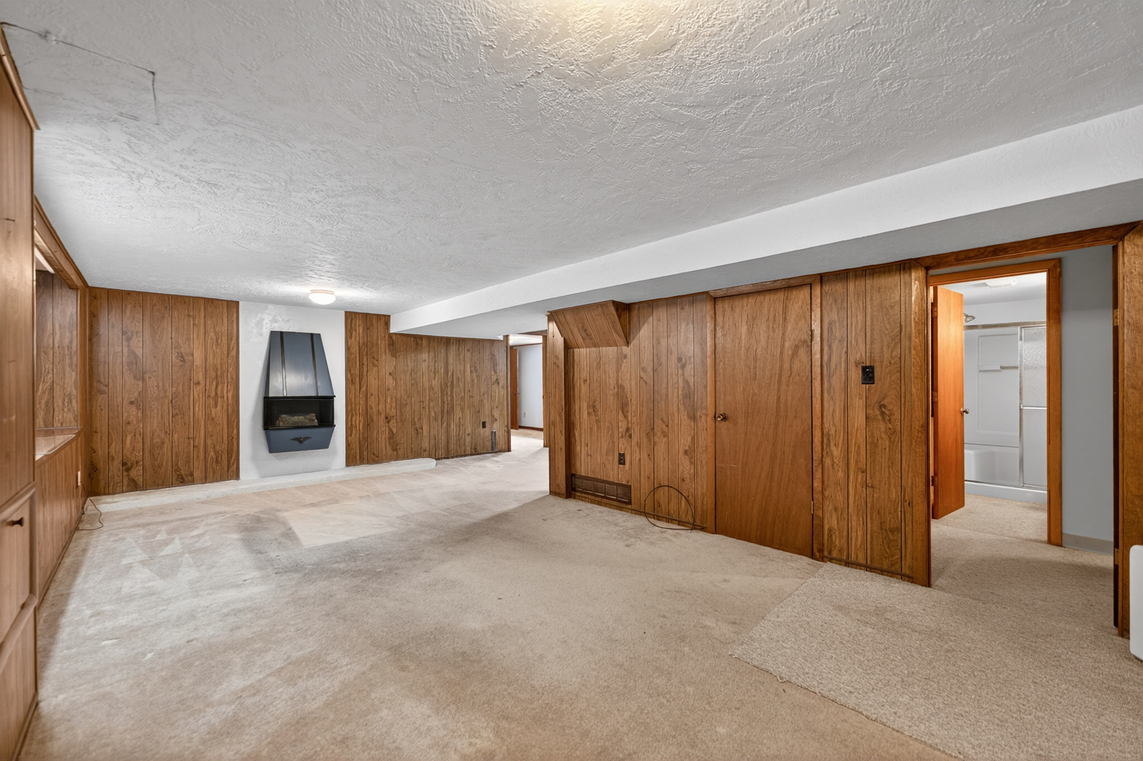 30w241 Claymore Lane