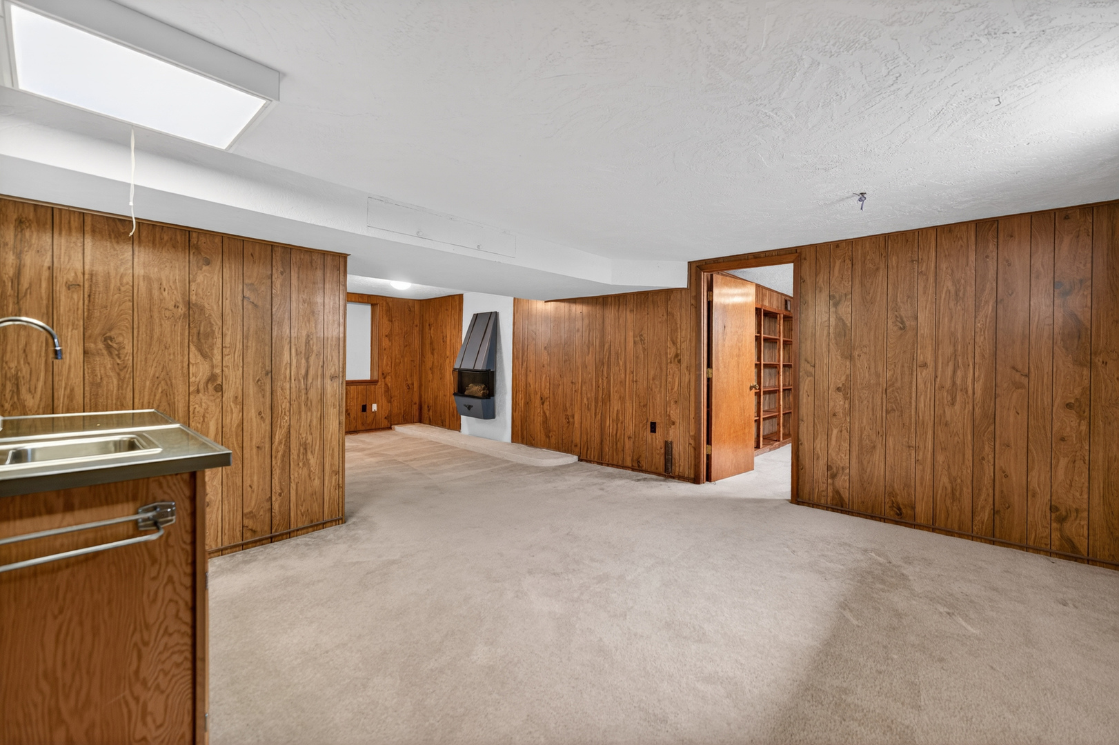 30w241 Claymore Lane