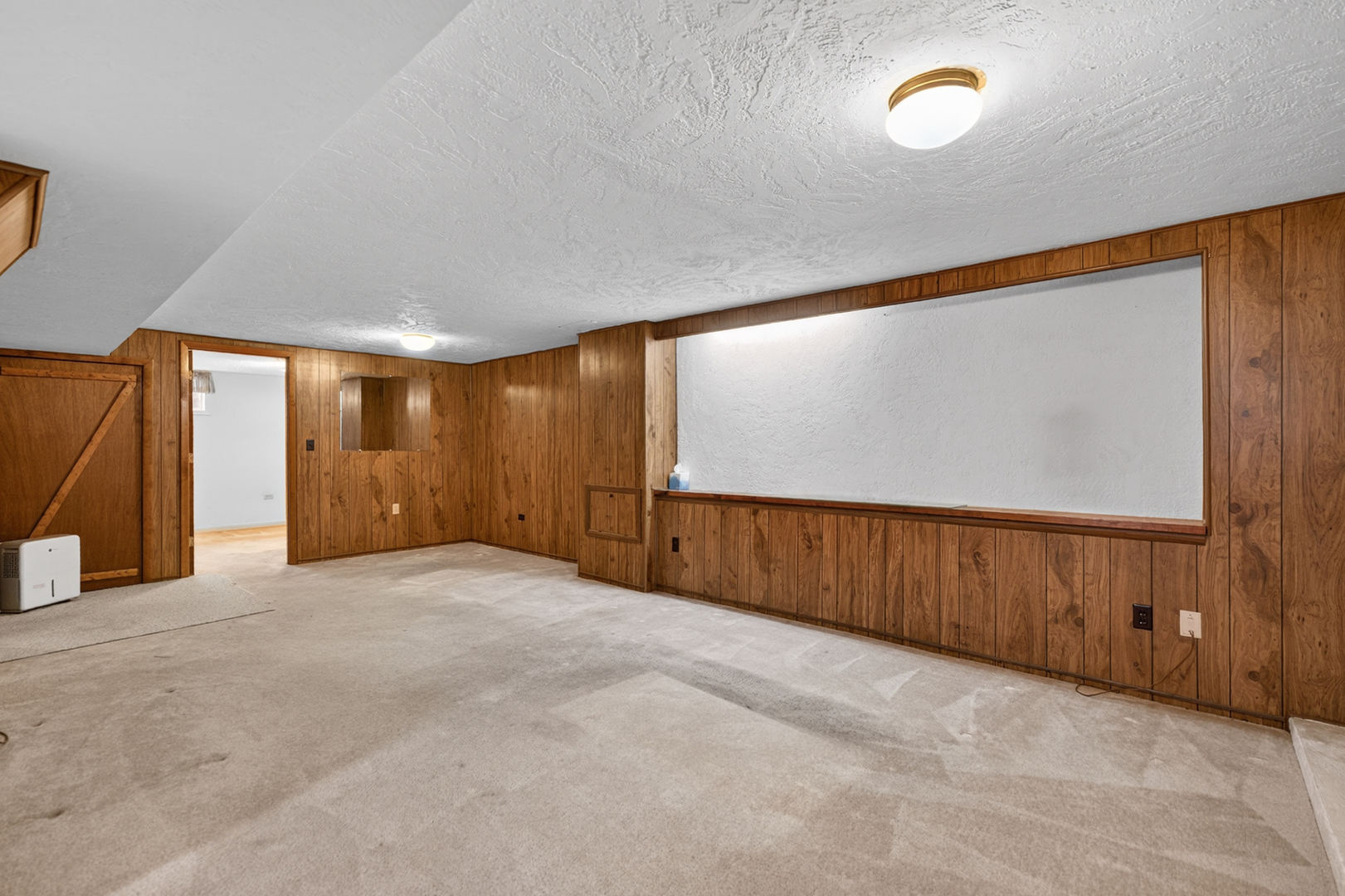 30w241 Claymore Lane