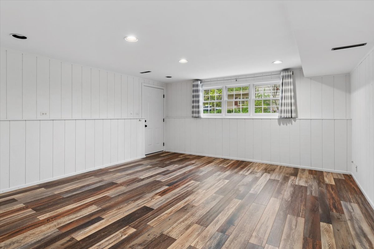 1232 Laurel Lane