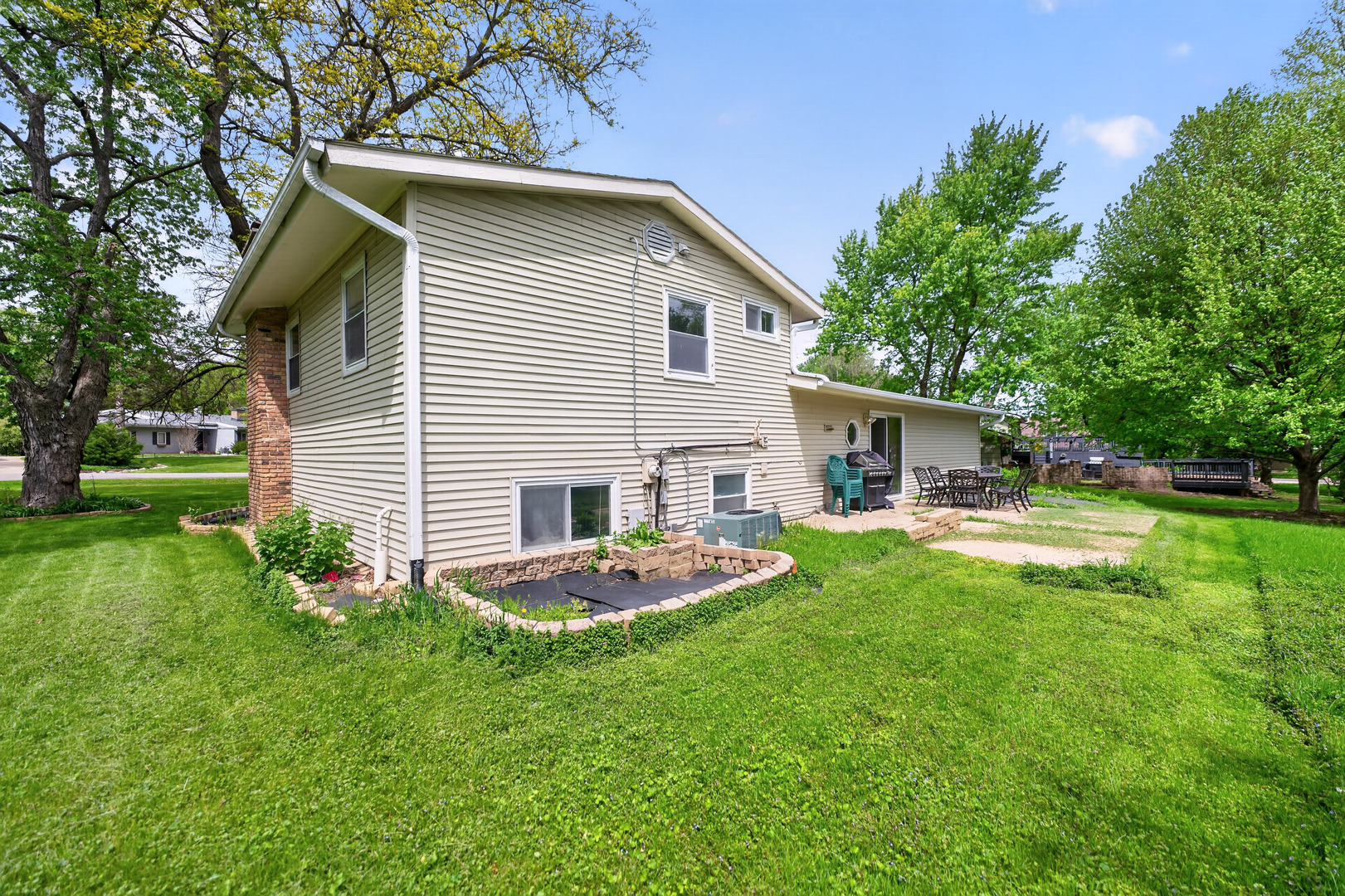 849 Hemlock Drive