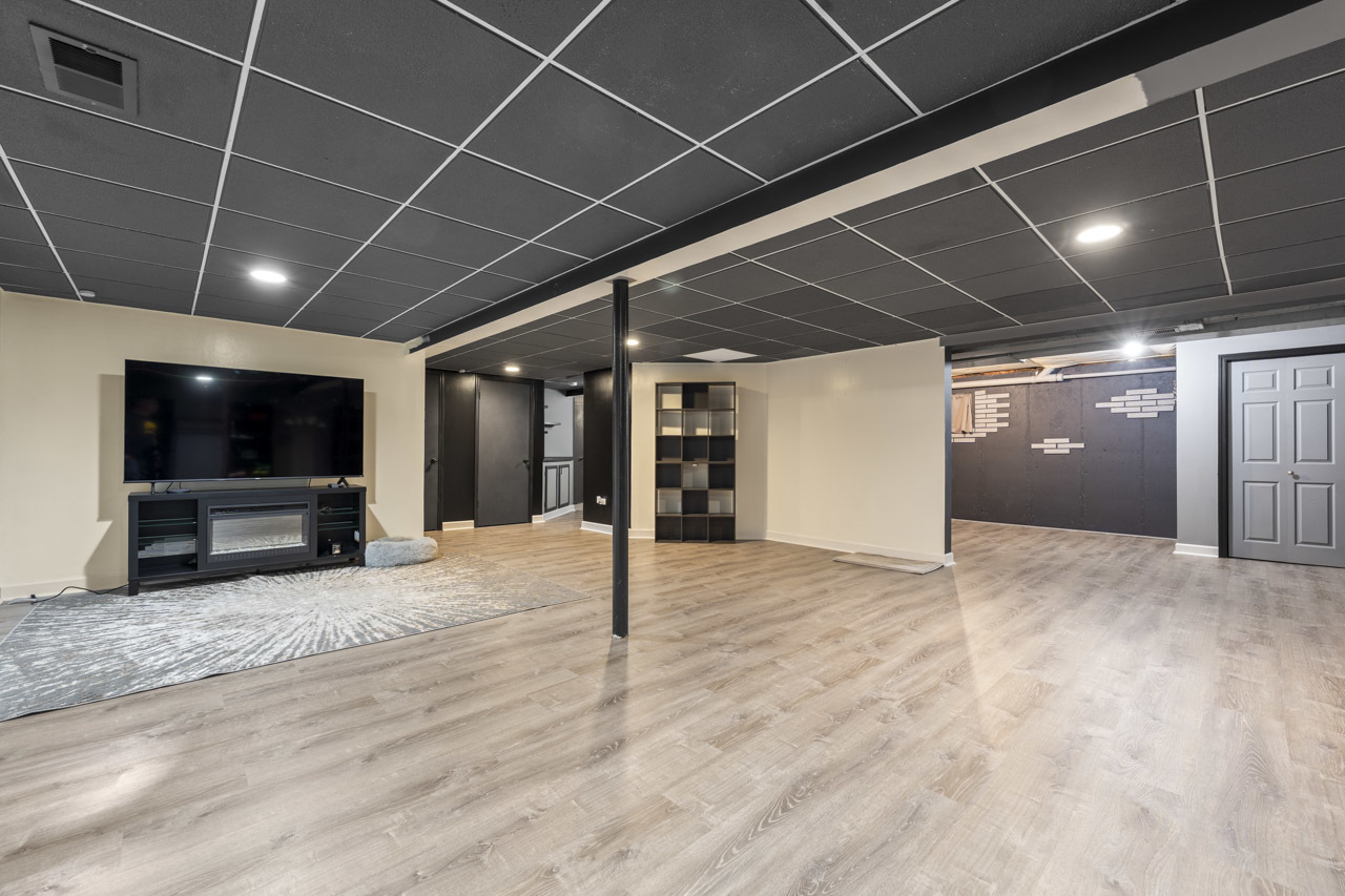 1041 Fulton Drive