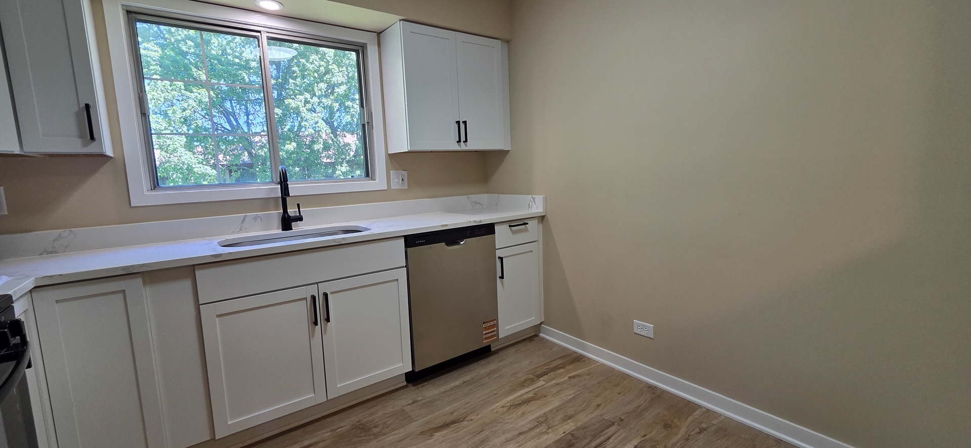 1751 Plymouth Court Unit: B
