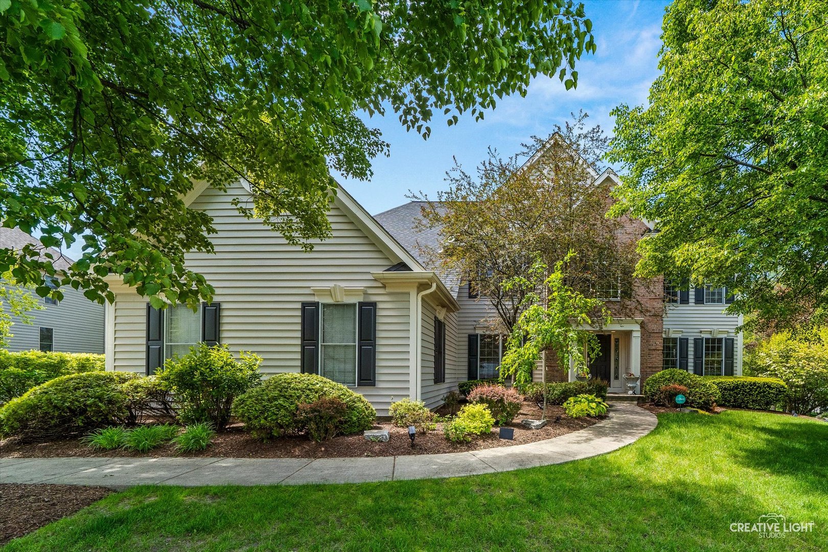 3N890 Emily Dickinson Lane