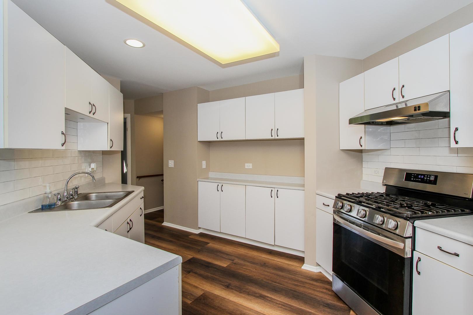 446 Cromwell Circle Unit: 1