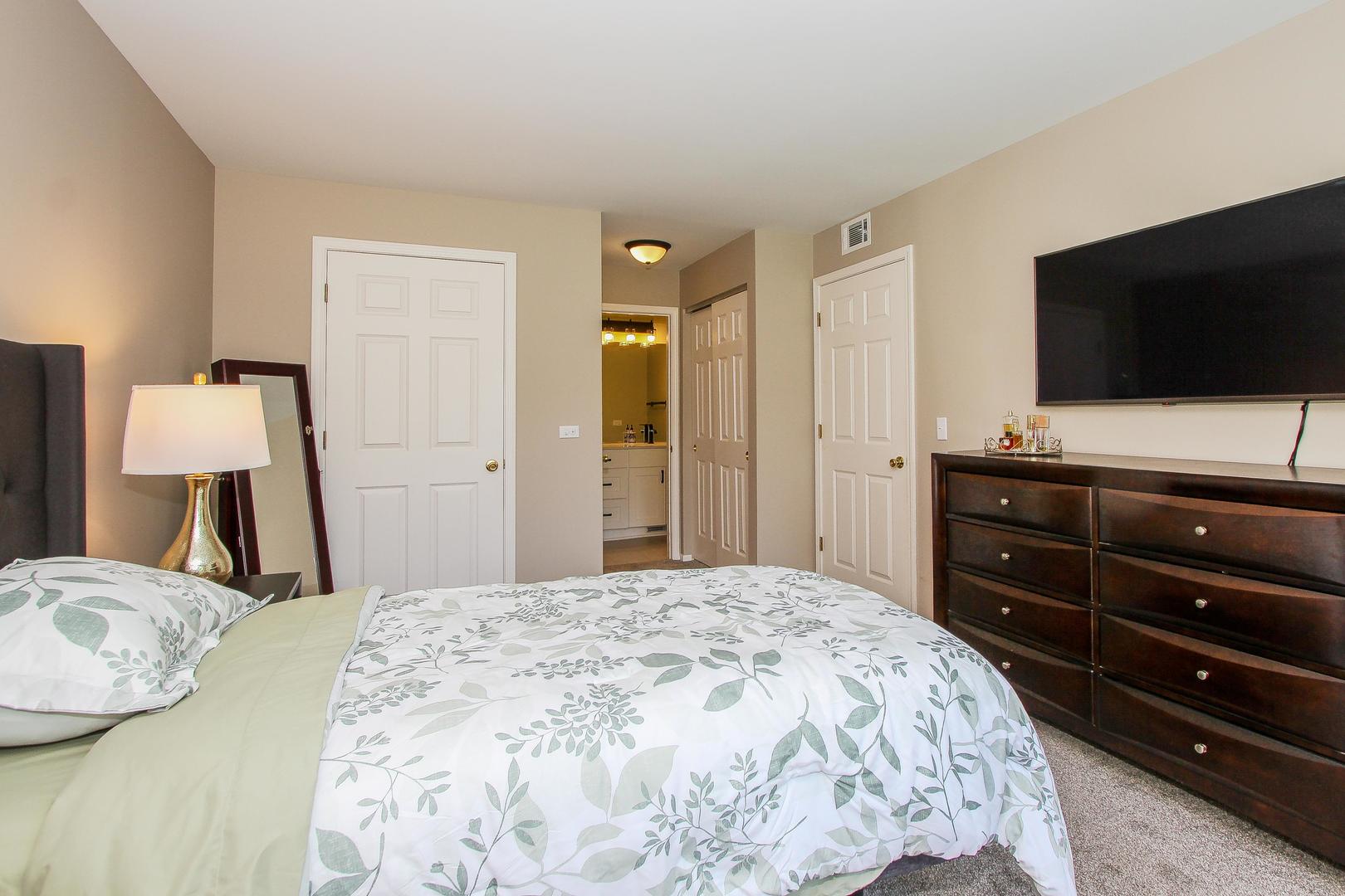 446 Cromwell Circle Unit: 1