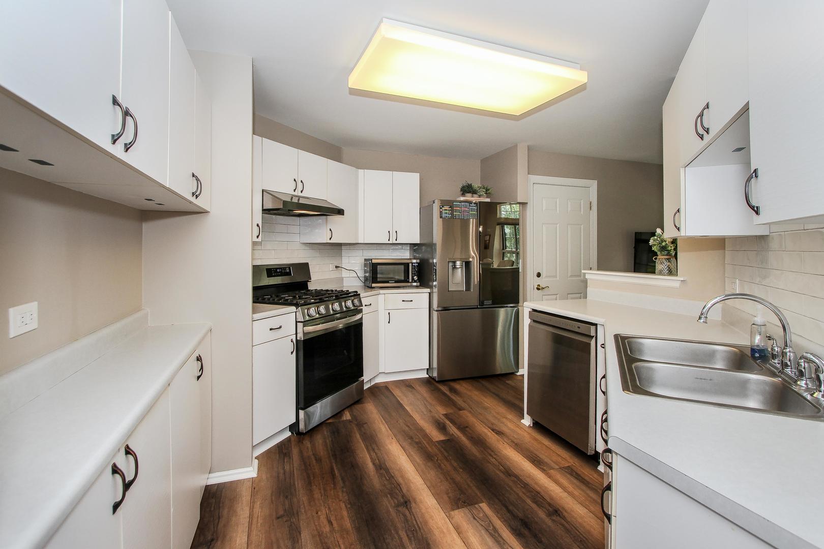 446 Cromwell Circle Unit: 1