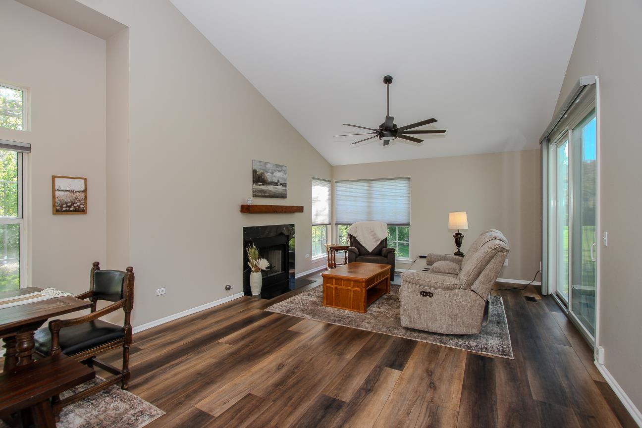 446 Cromwell Circle Unit: 1