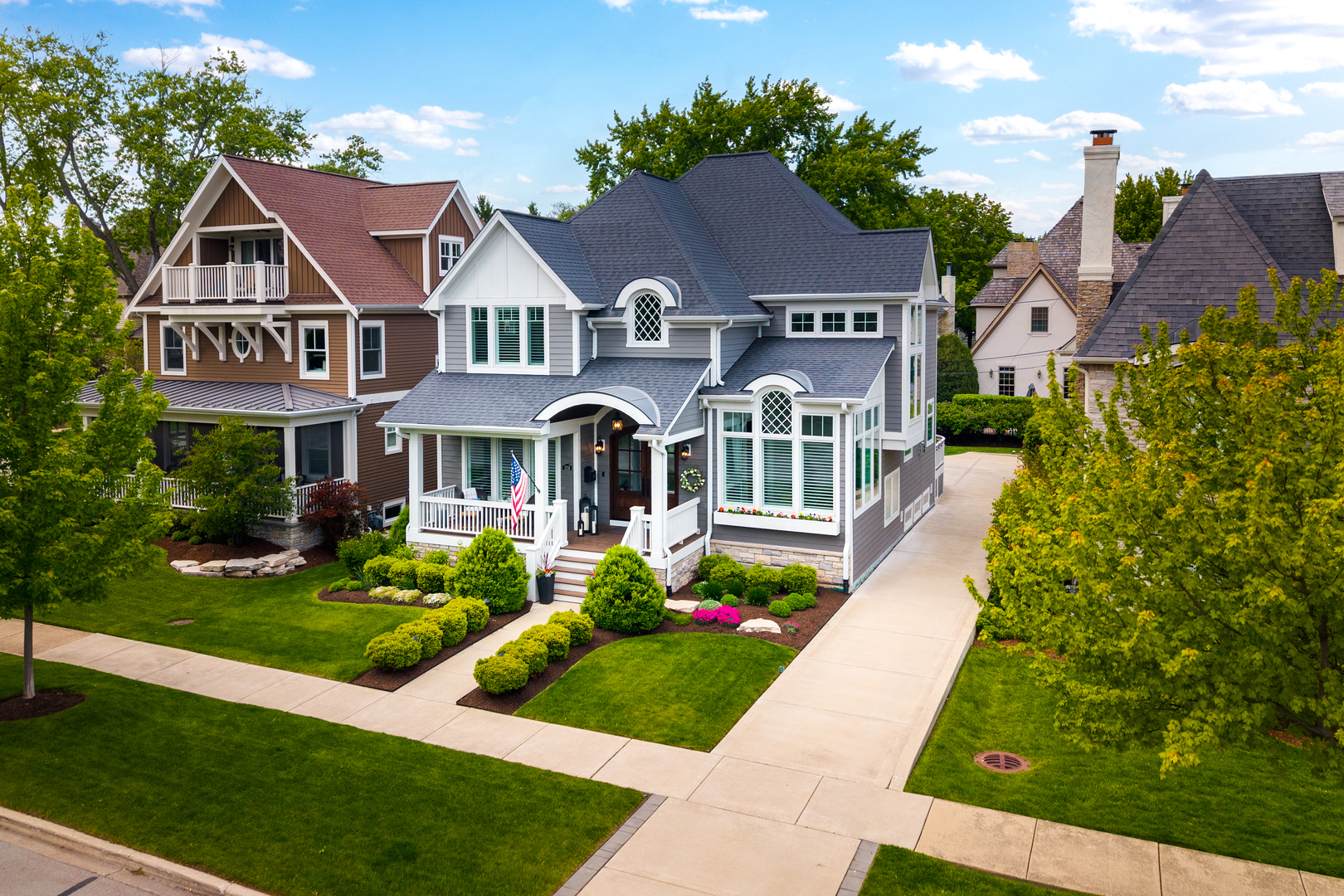 529 W Benton Avenue
