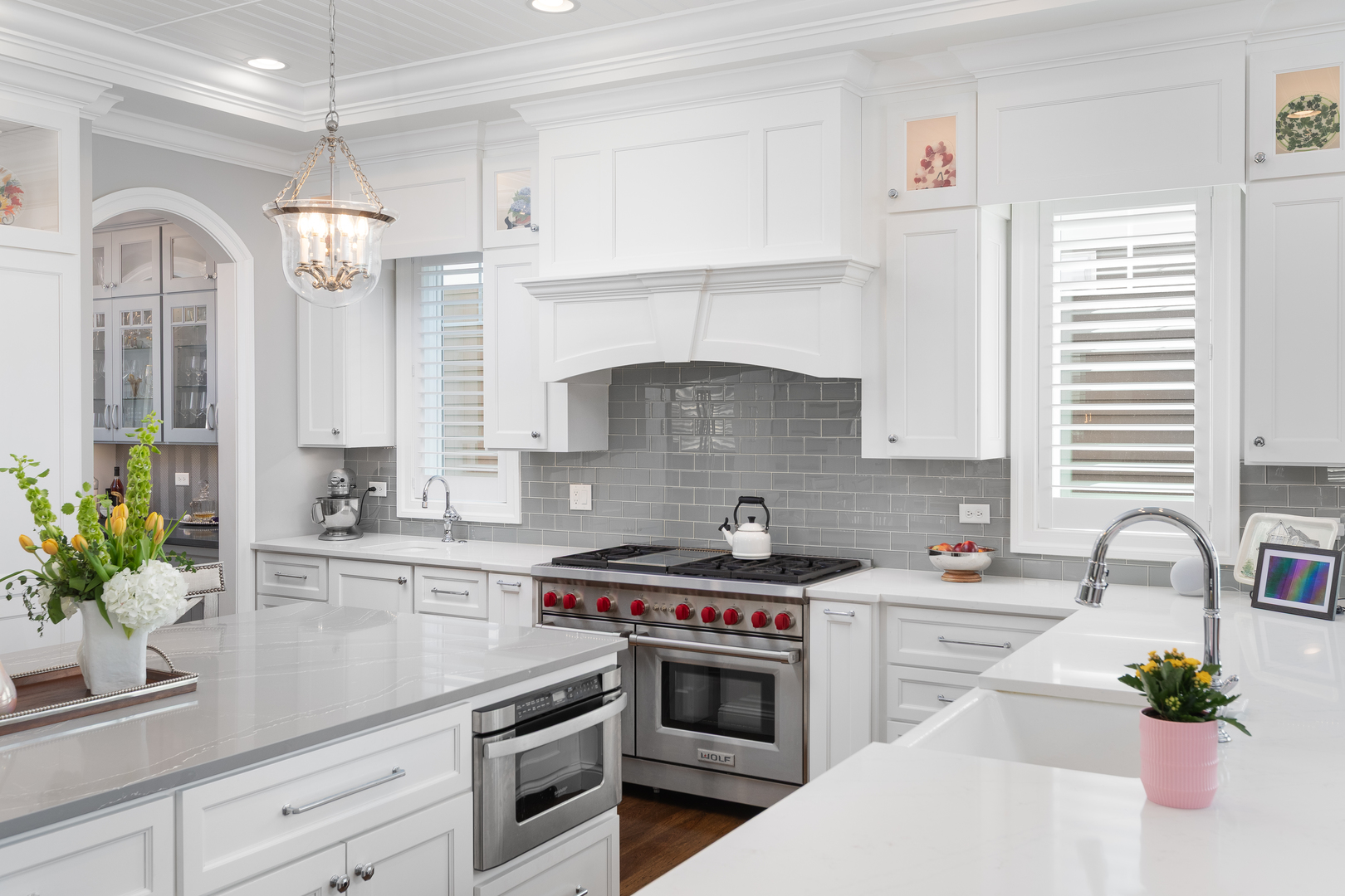 529 W Benton Avenue