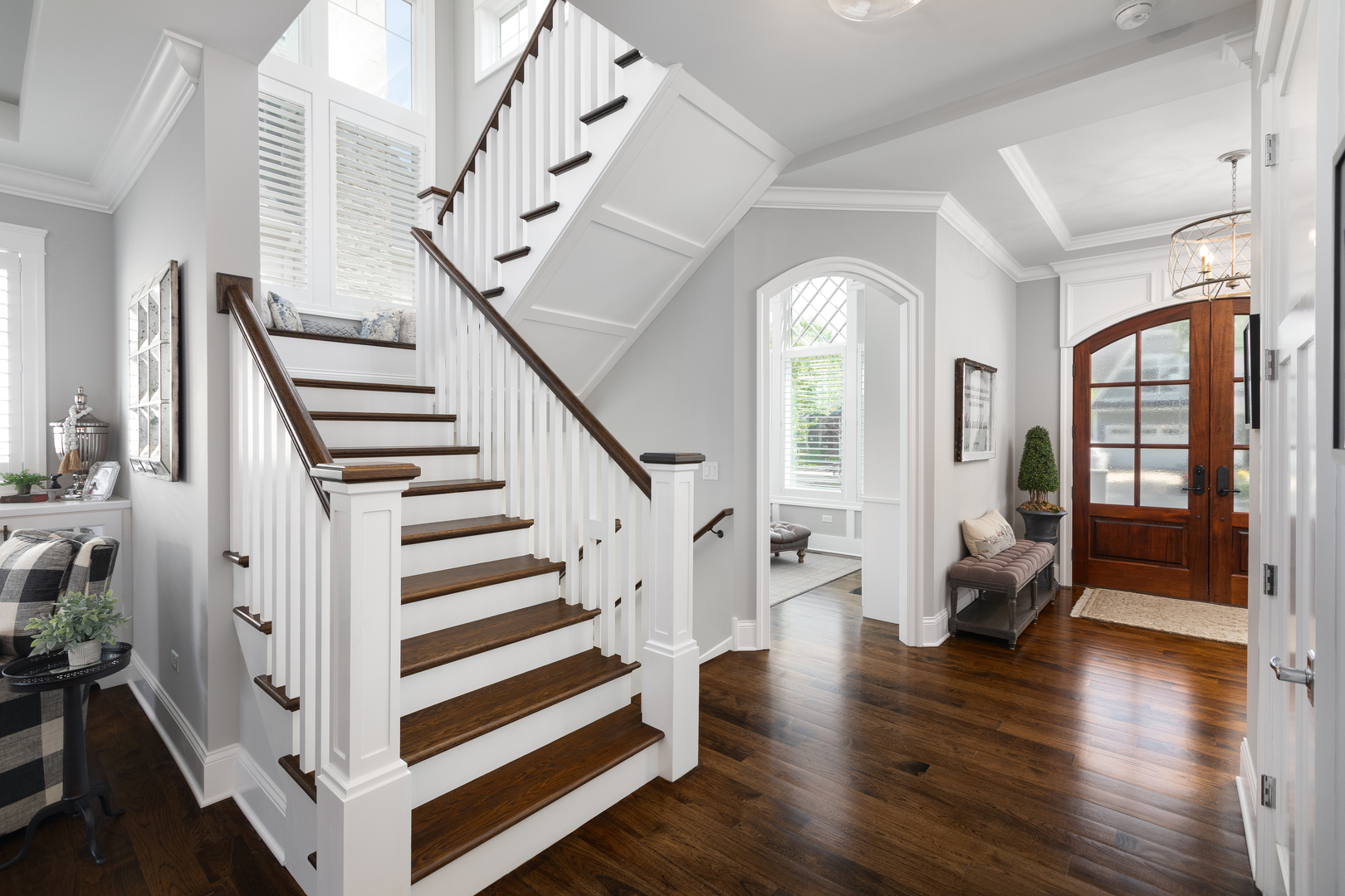 529 W Benton Avenue
