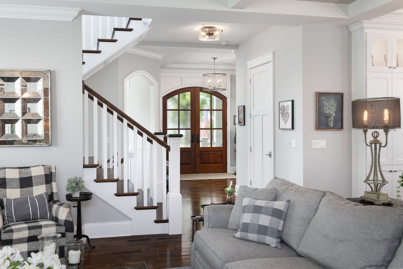 529 W Benton Avenue