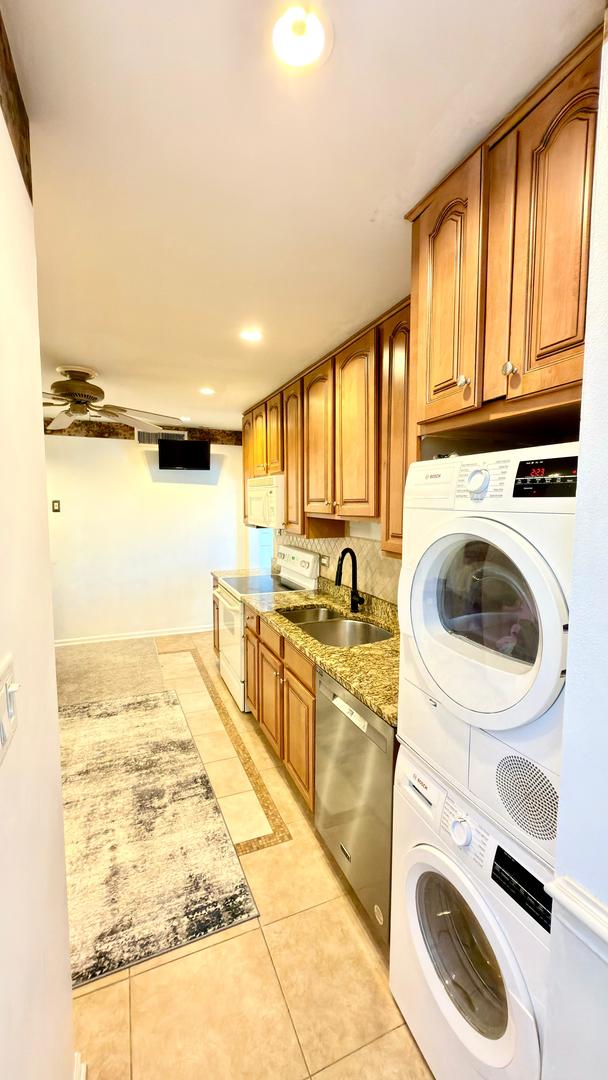 910 Beau Drive Unit: 313
