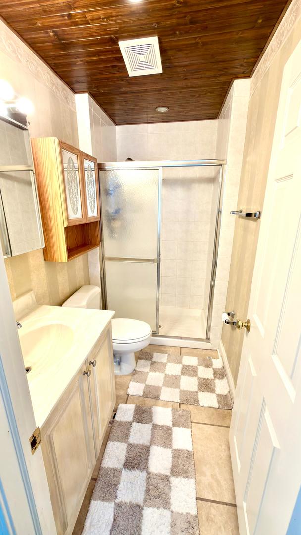 910 Beau Drive Unit: 313