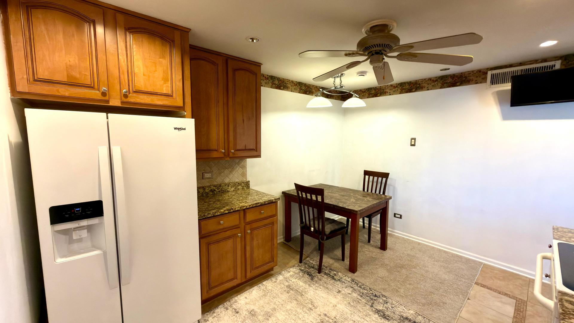 910 Beau Drive Unit: 313