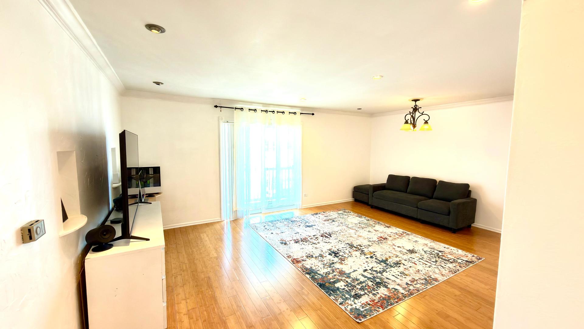 910 Beau Drive Unit: 313
