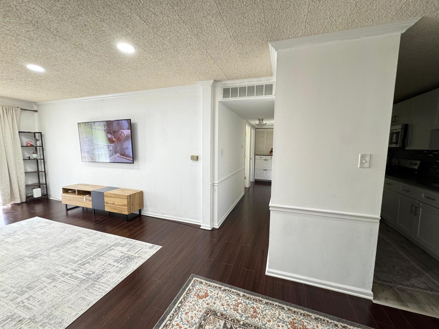 920 Beau Drive Unit: 207