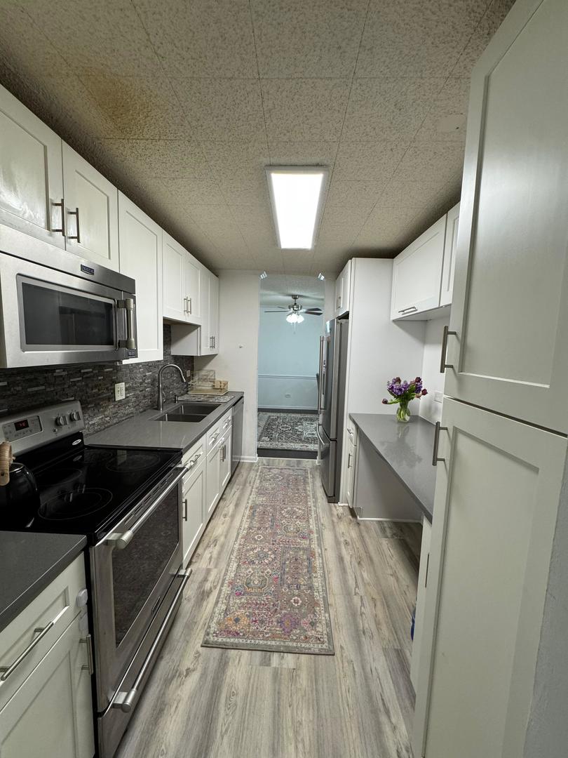 920 Beau Drive Unit: 207
