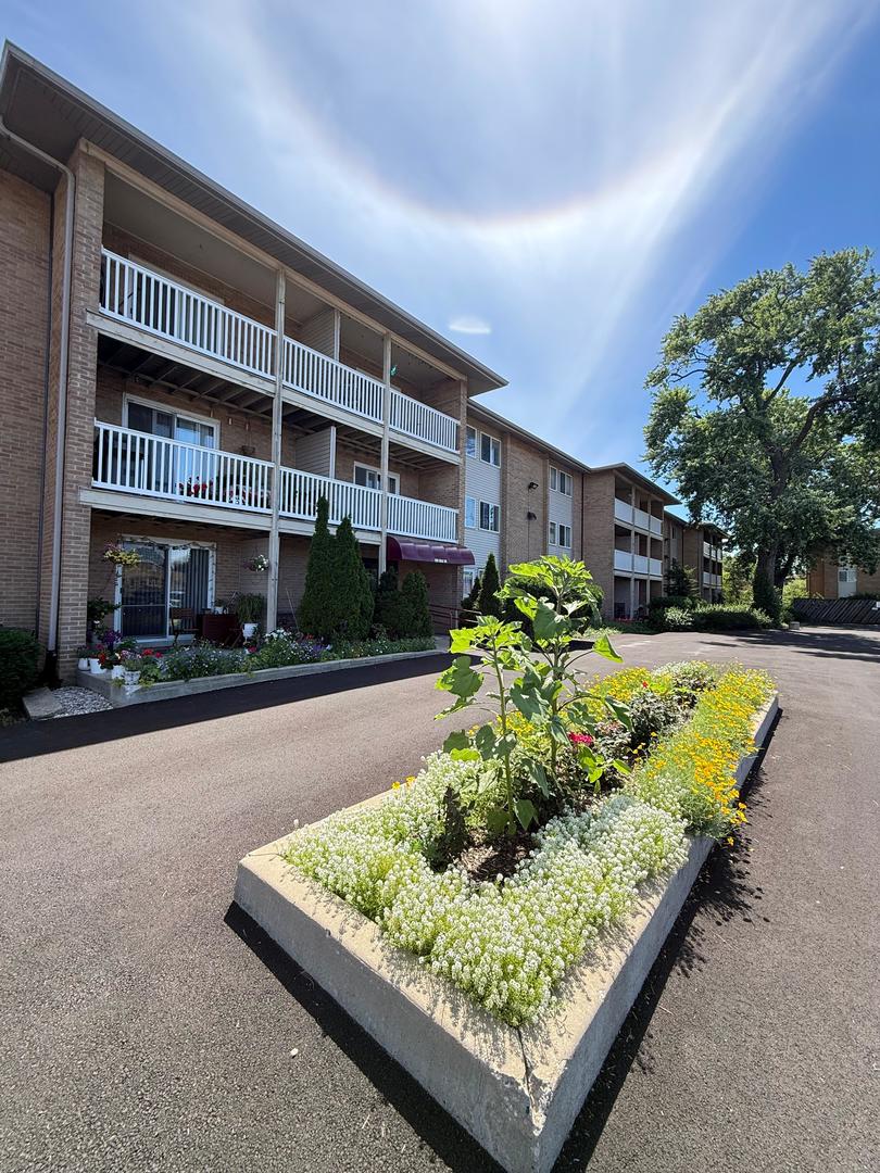 920 Beau Drive Unit: 207