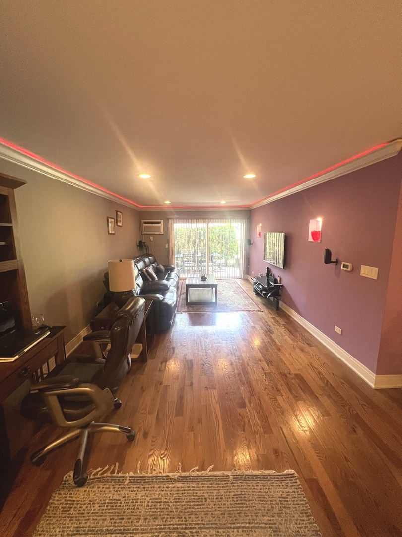 804 E Old Willow Road Unit: 108