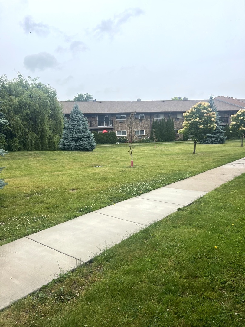 804 E Old Willow Road Unit: 108