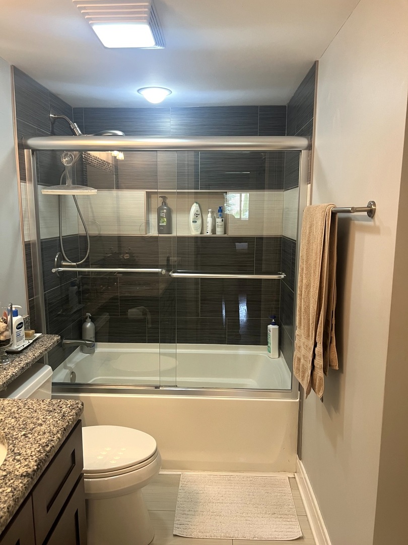 804 E Old Willow Road Unit: 108
