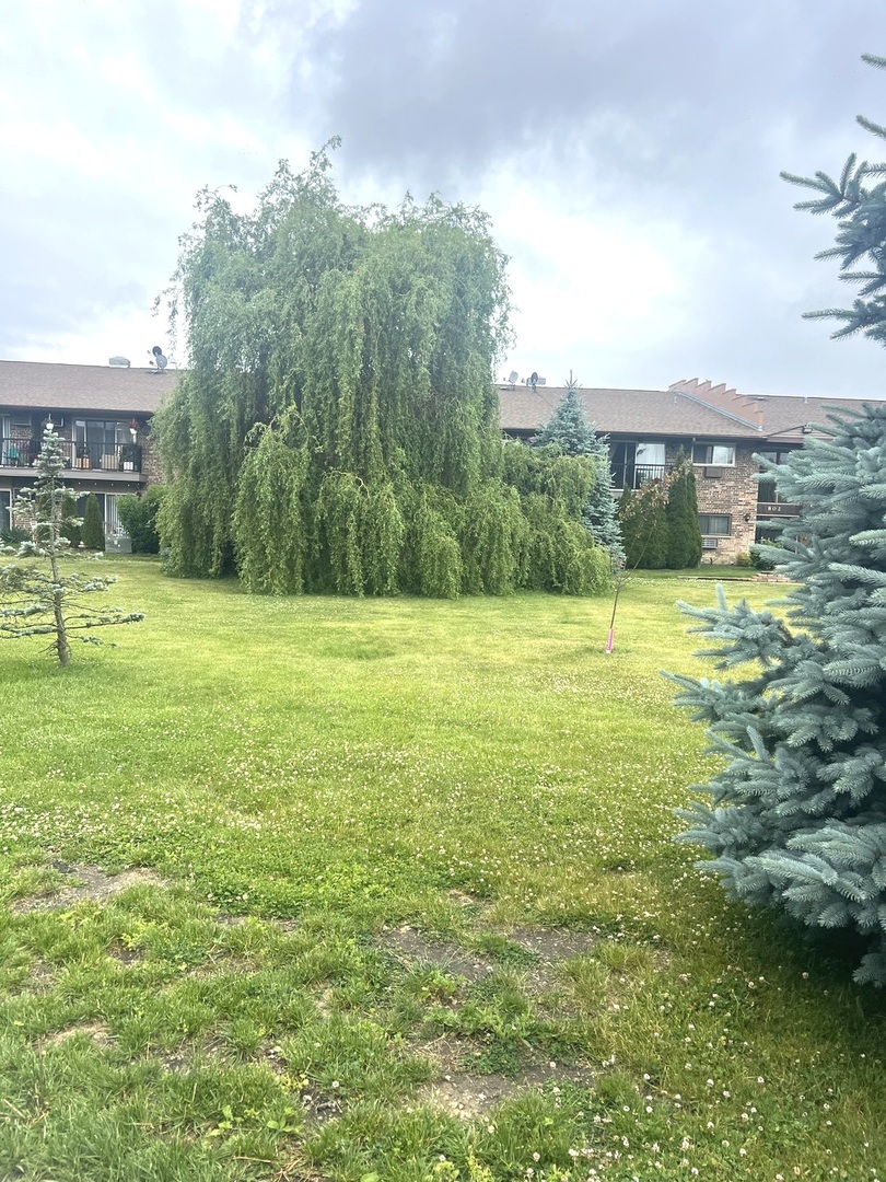 804 E Old Willow Road Unit: 108