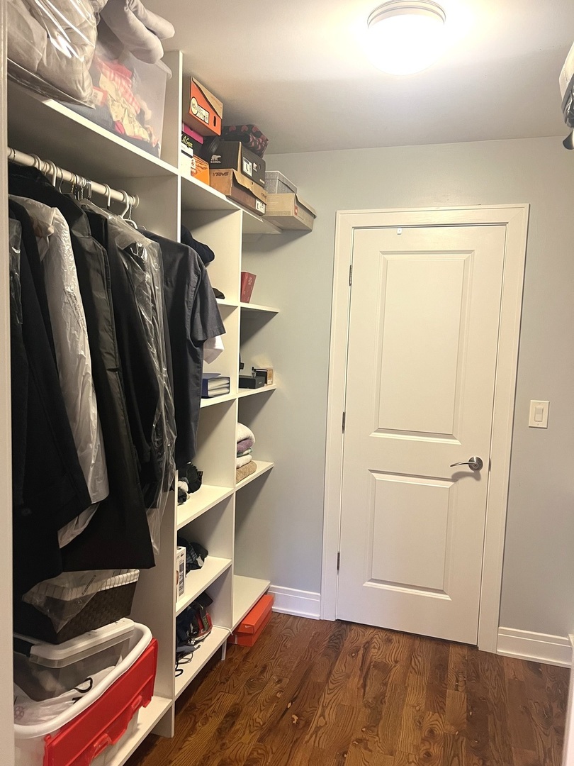 804 E Old Willow Road Unit: 108
