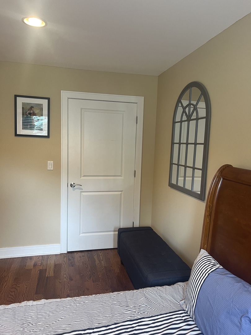 804 E Old Willow Road Unit: 108