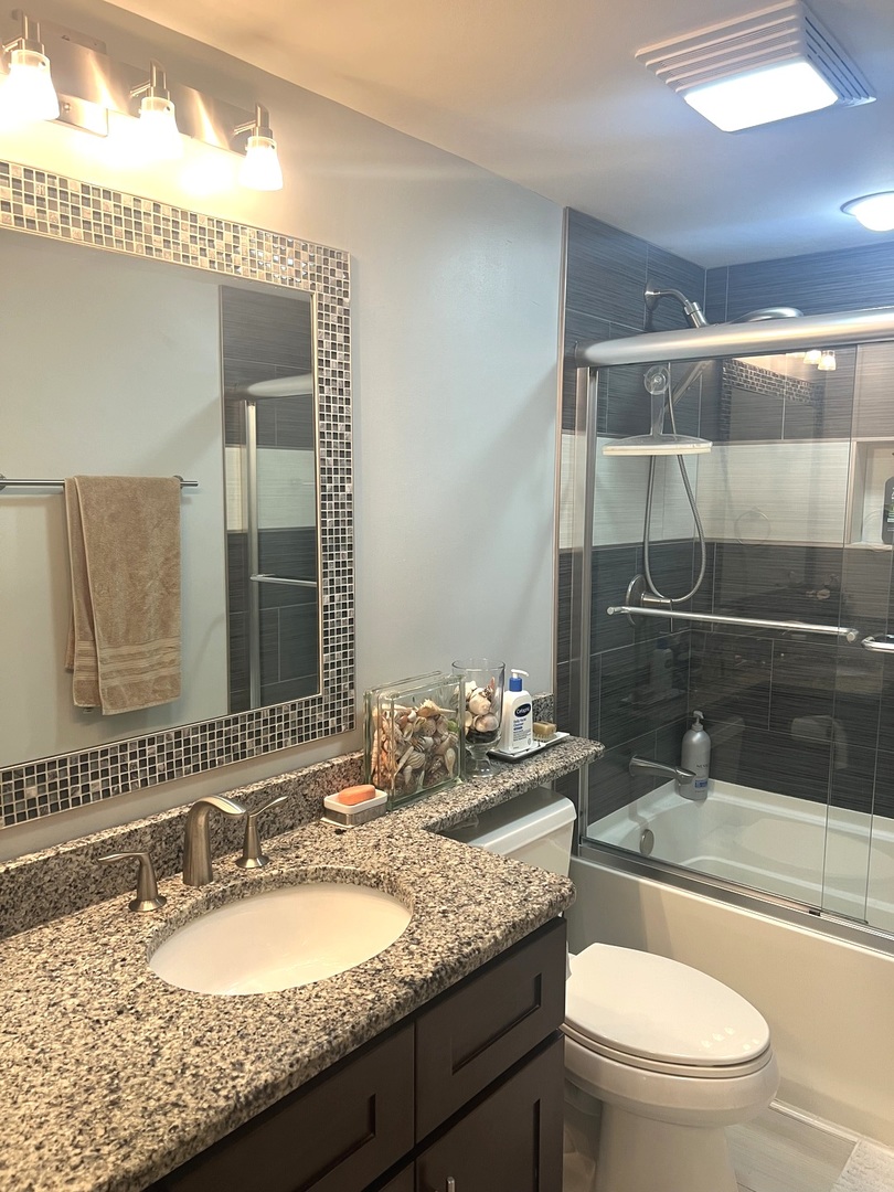 804 E Old Willow Road Unit: 108